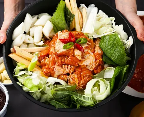 오늘의 원샷원딜 통나무집닭갈비 Best8추천